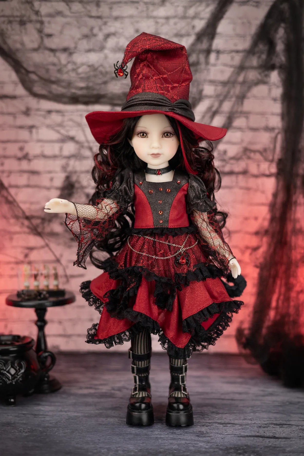 Maxine (Limited Edition)
