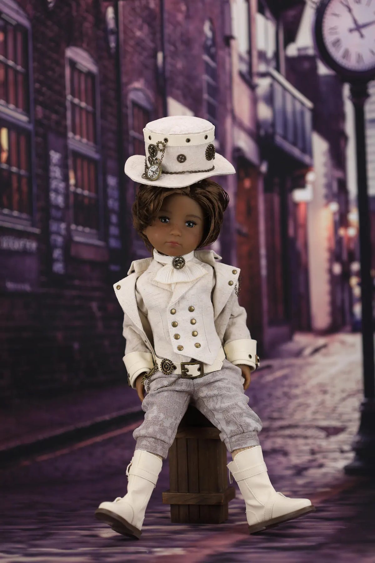Ivory Explorer Cyrus (Limited Edition)