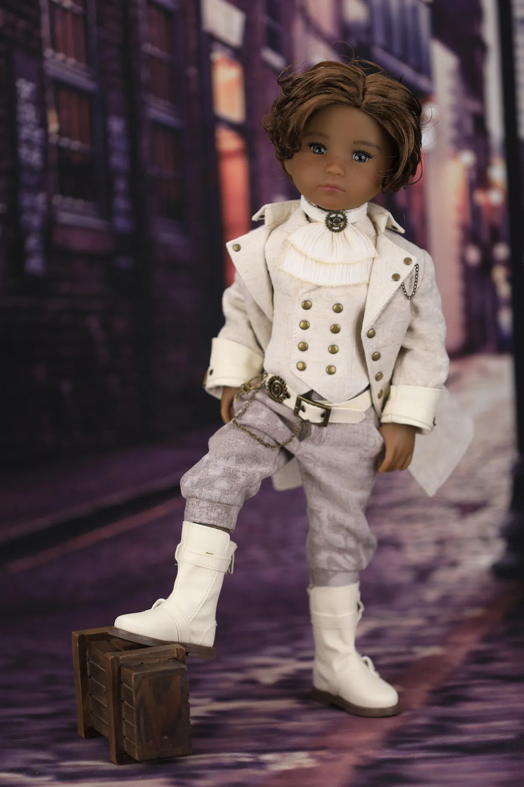 Ivory Explorer Cyrus (Limited Edition)