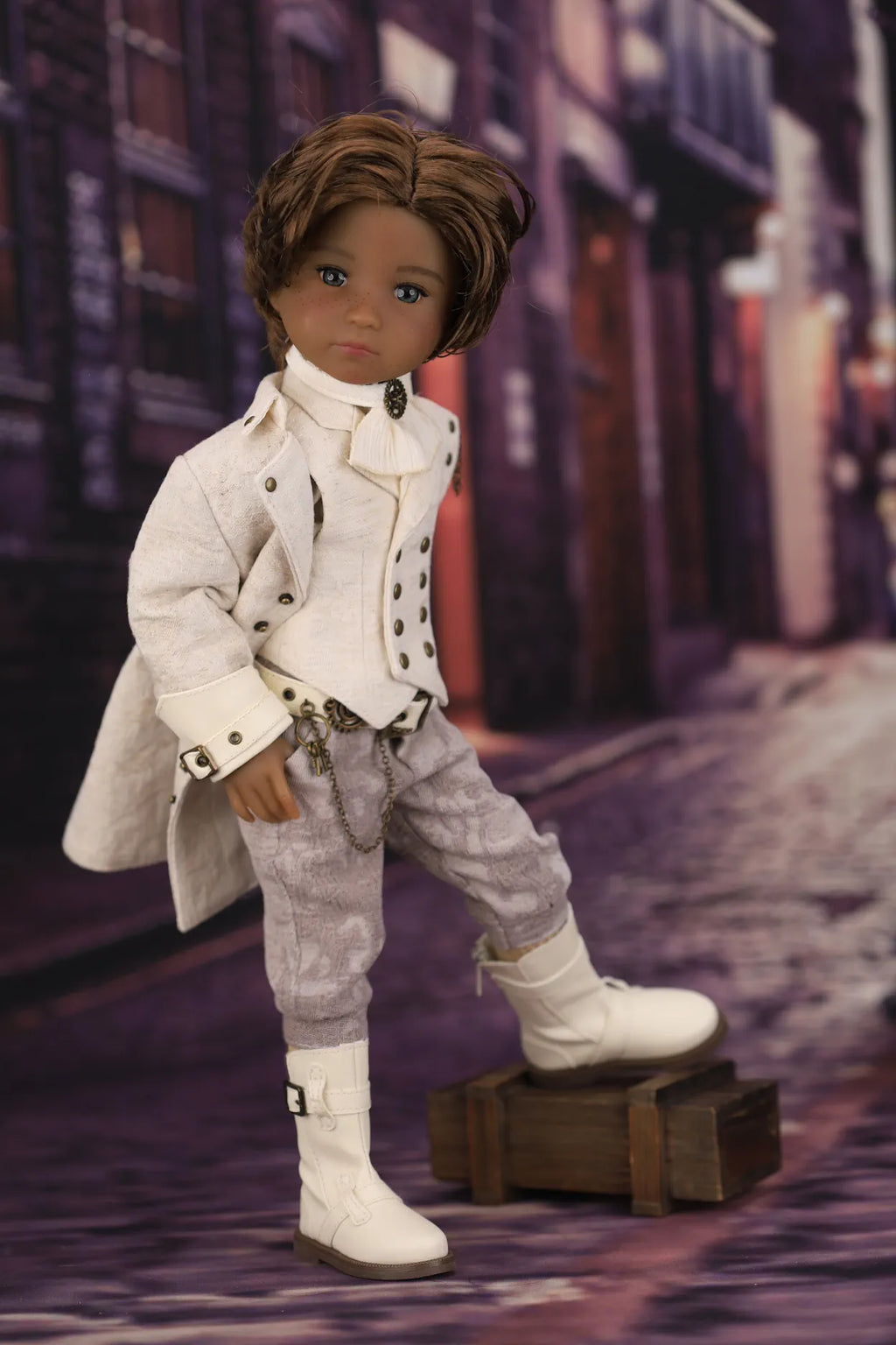 Ivory Explorer Cyrus (Limited Edition)