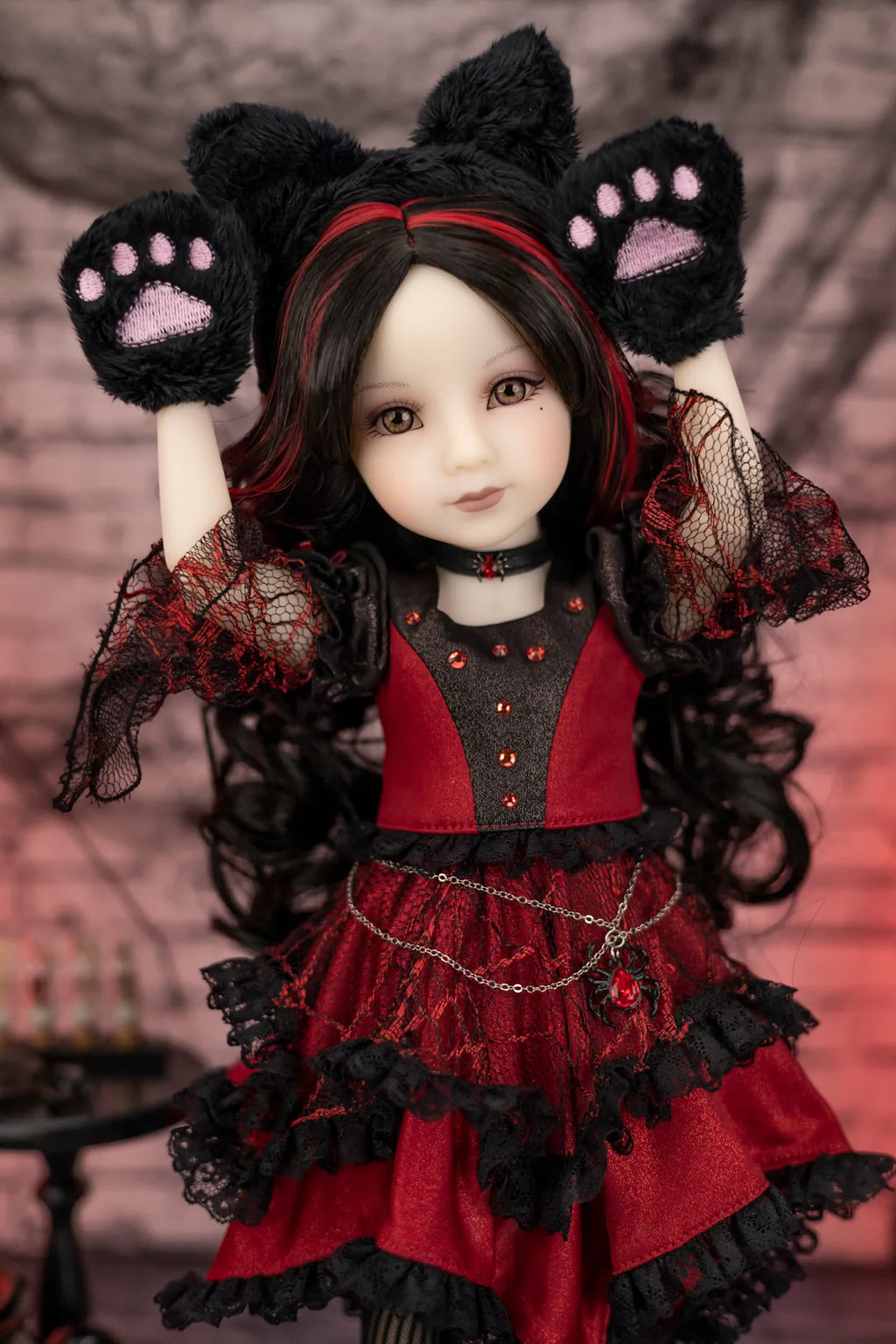 Maxine (Limited Edition)