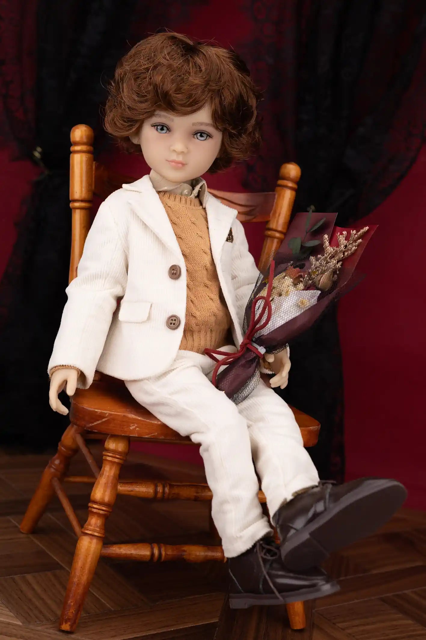 Tom (Limited Edition)