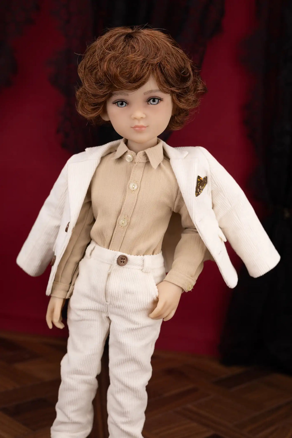 Tom (Limited Edition)