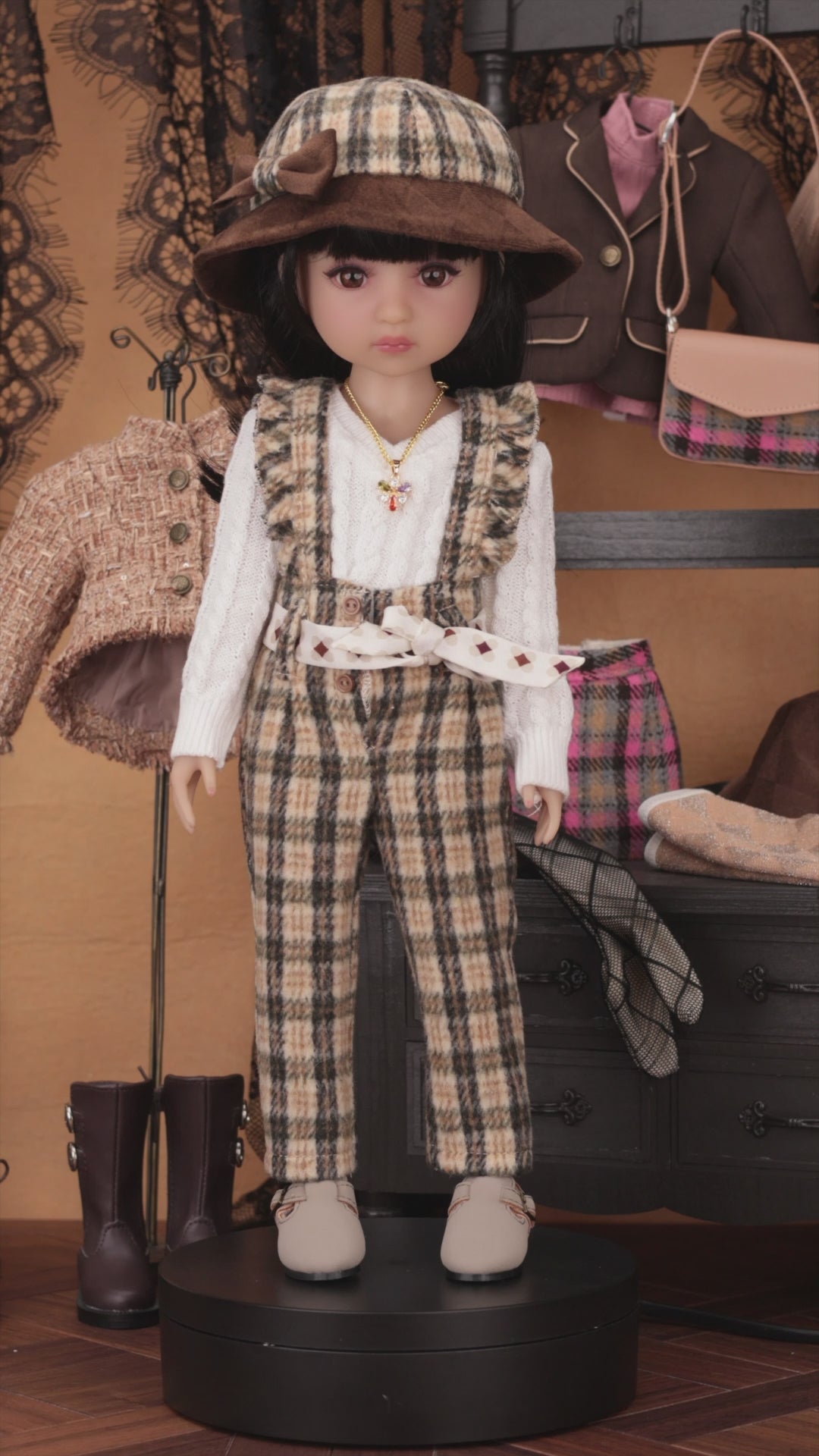 CheckChicExplorerOutfit 360 degree video